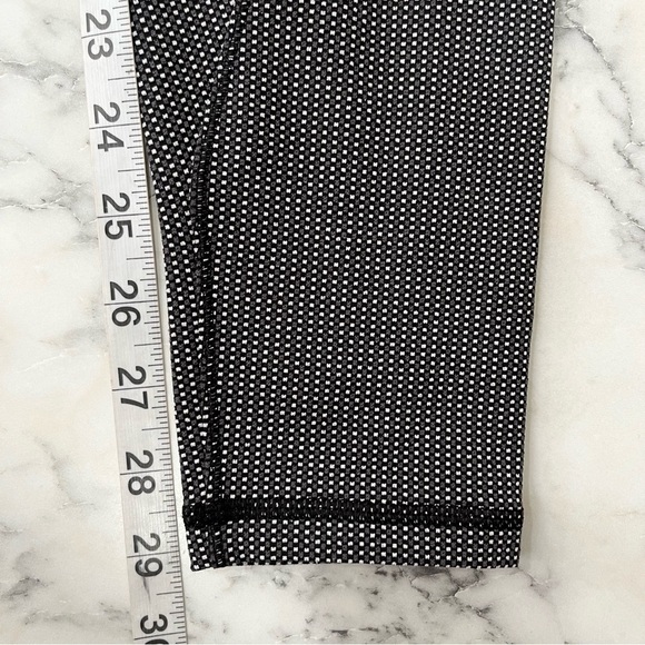 Lululemon tiny geo black white full length leggings zippered pockets luxtreme 6 - Picture 9 of 11